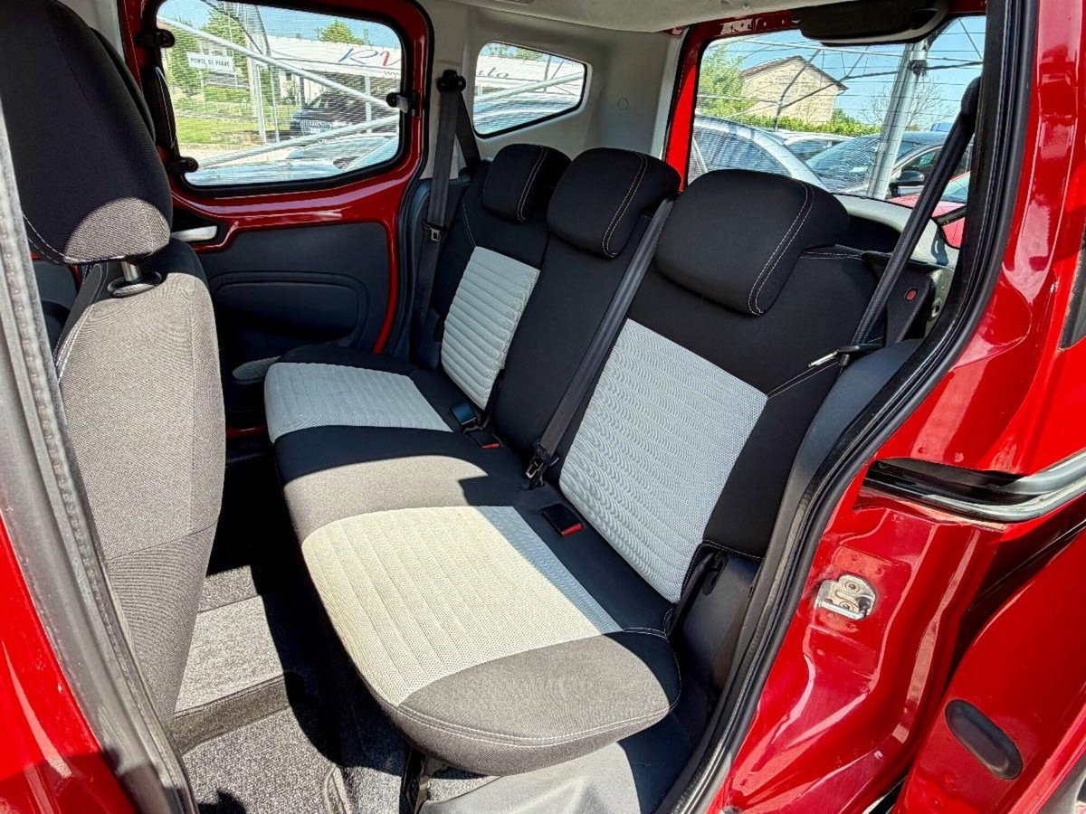 Fiat Qubo 1.4 8V 73 CV Dynamic (10)