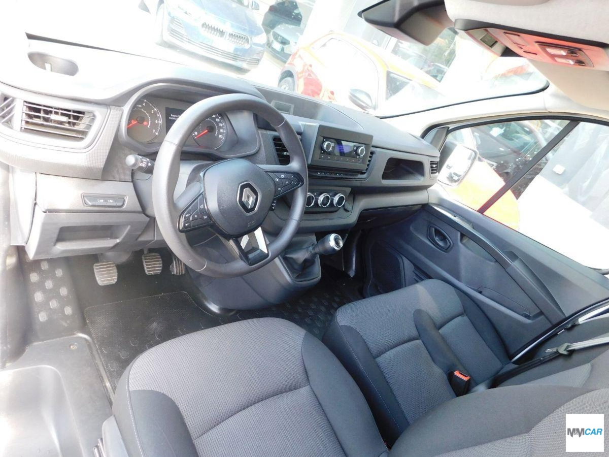 Renault Trafic Furgone T27 2.0 dCi 150CV PC-TN Furgone Energy Ice (9)