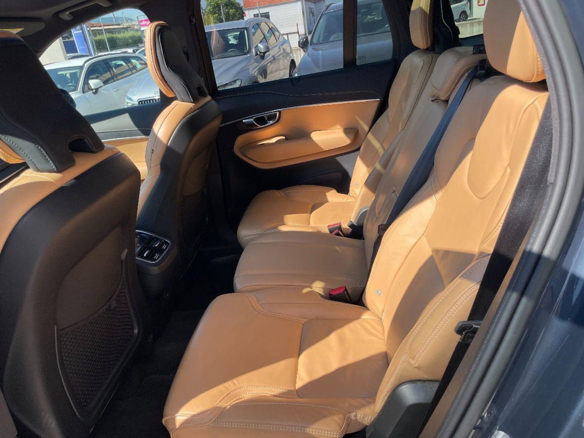 Volvo XC90 B5 (d) AWD automatico 7 posti Plus Bright (12)