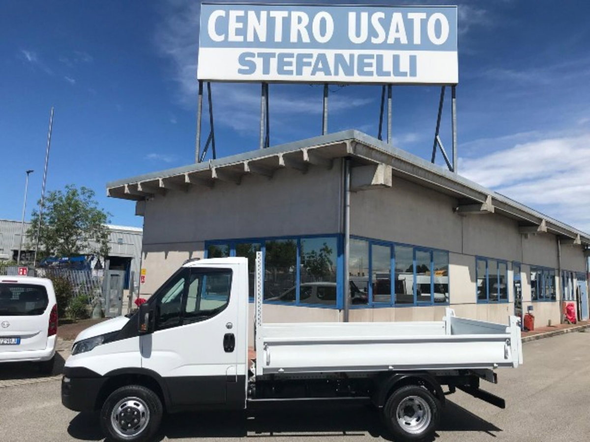 Iveco Daily Telaio 35C14 BTor 2.3 HPT PLM-RG Cabinato (2)