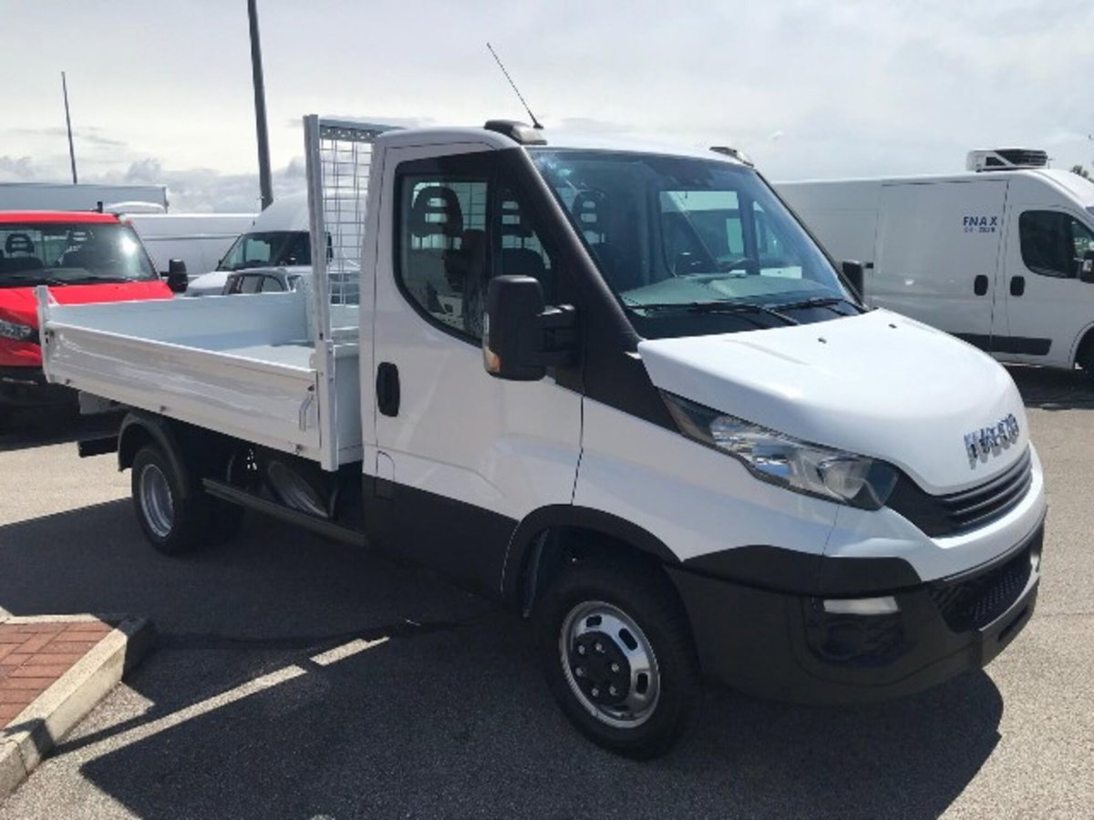 Iveco Daily Telaio 35C14 BTor 2.3 HPT PLM-RG Cabinato (8)