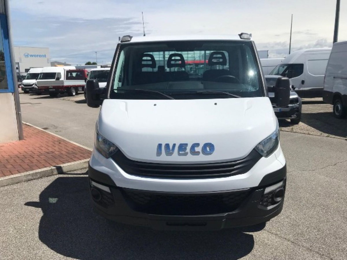 Iveco Daily Telaio 35C14 BTor 2.3 HPT PLM-RG Cabinato (9)