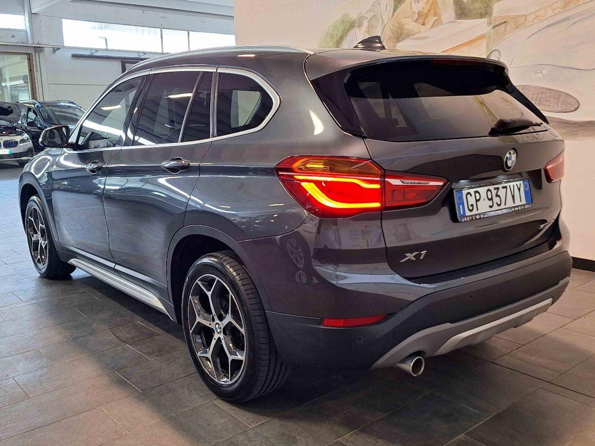BMW X1 sDrive16d xLine Plus (6)