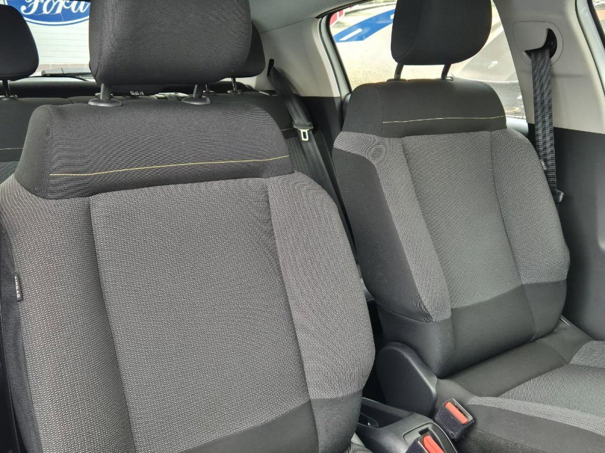 Citroen C3 BlueHDi 100 S&S Feel Pack (8)