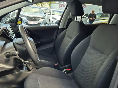 Peugeot 208 BlueHDi 100 Stop&Start 5 porte GT Line (13)