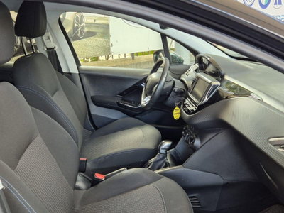 Peugeot 208 BlueHDi 100 Stop&Start 5 porte GT Line (17)