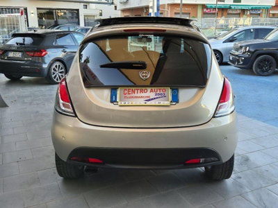 Lancia Ypsilon 0.9 TwinAir 85 CV 5 porte S&S DFN Platinum (11)