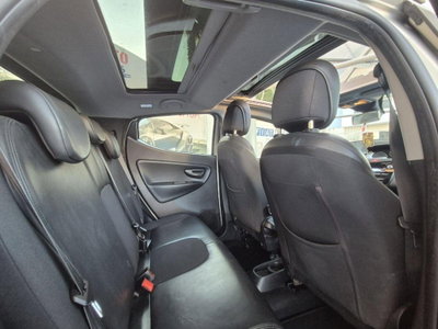 Lancia Ypsilon 0.9 TwinAir 85 CV 5 porte S&S DFN Platinum (12)