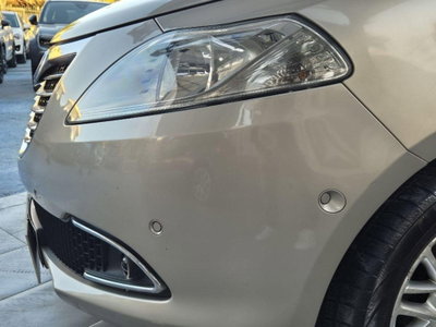Lancia Ypsilon 0.9 TwinAir 85 CV 5 porte S&S DFN Platinum (15)