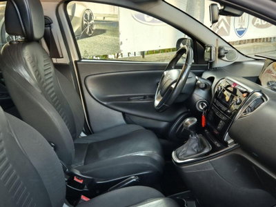 Lancia Ypsilon 0.9 TwinAir 85 CV 5 porte S&S DFN Platinum (17)