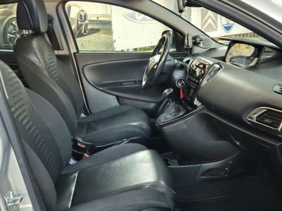Lancia Ypsilon 0.9 TwinAir 85 CV 5 porte S&S DFN Platinum (20)