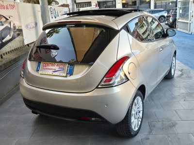 Lancia Ypsilon 0.9 TwinAir 85 CV 5 porte S&S DFN Platinum (3)