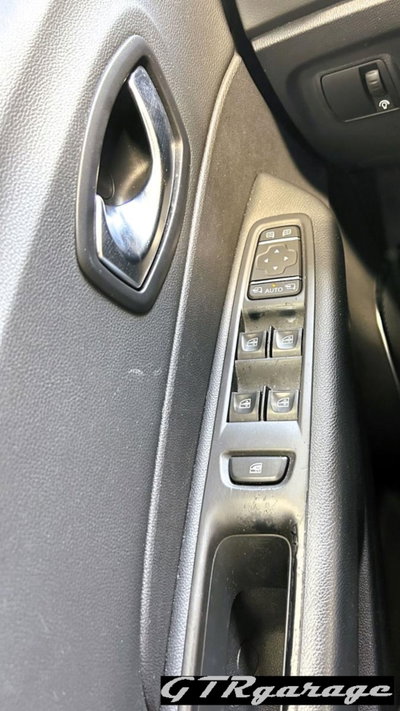 Renault Captur TCe 12V 90 CV Start&Stop Energy Hypnotic (11)