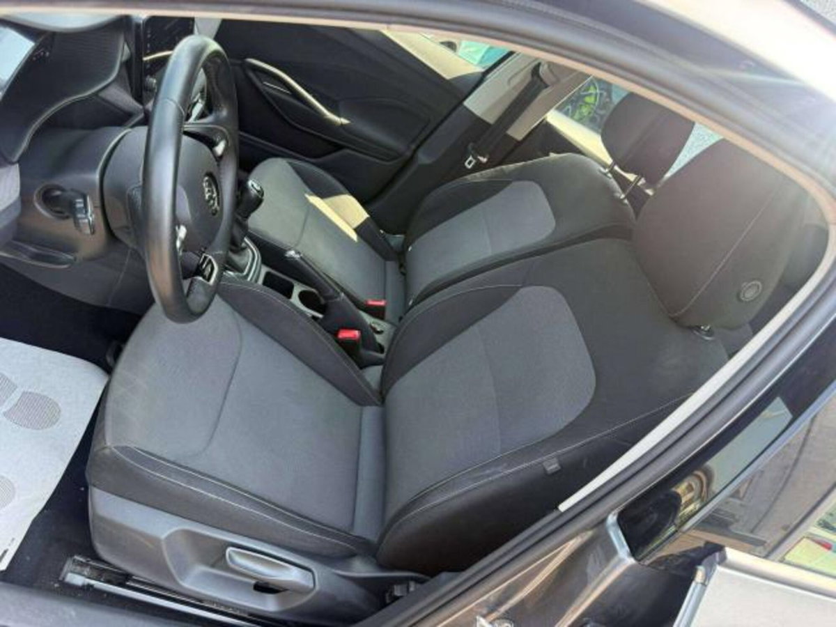 Skoda Fabia 1.0 mpi Selection 80cv (7)