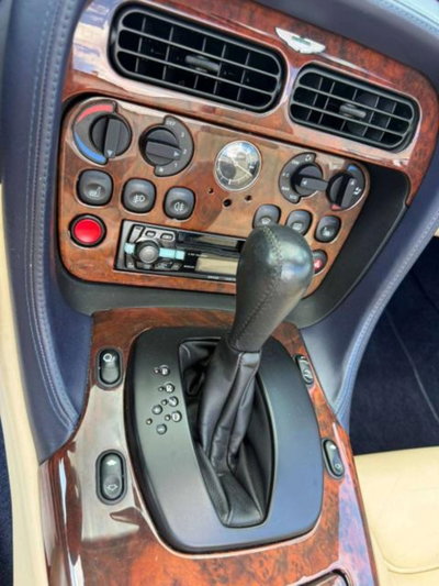 Aston Martin DB7 Cabrio Vantage Volante (12)