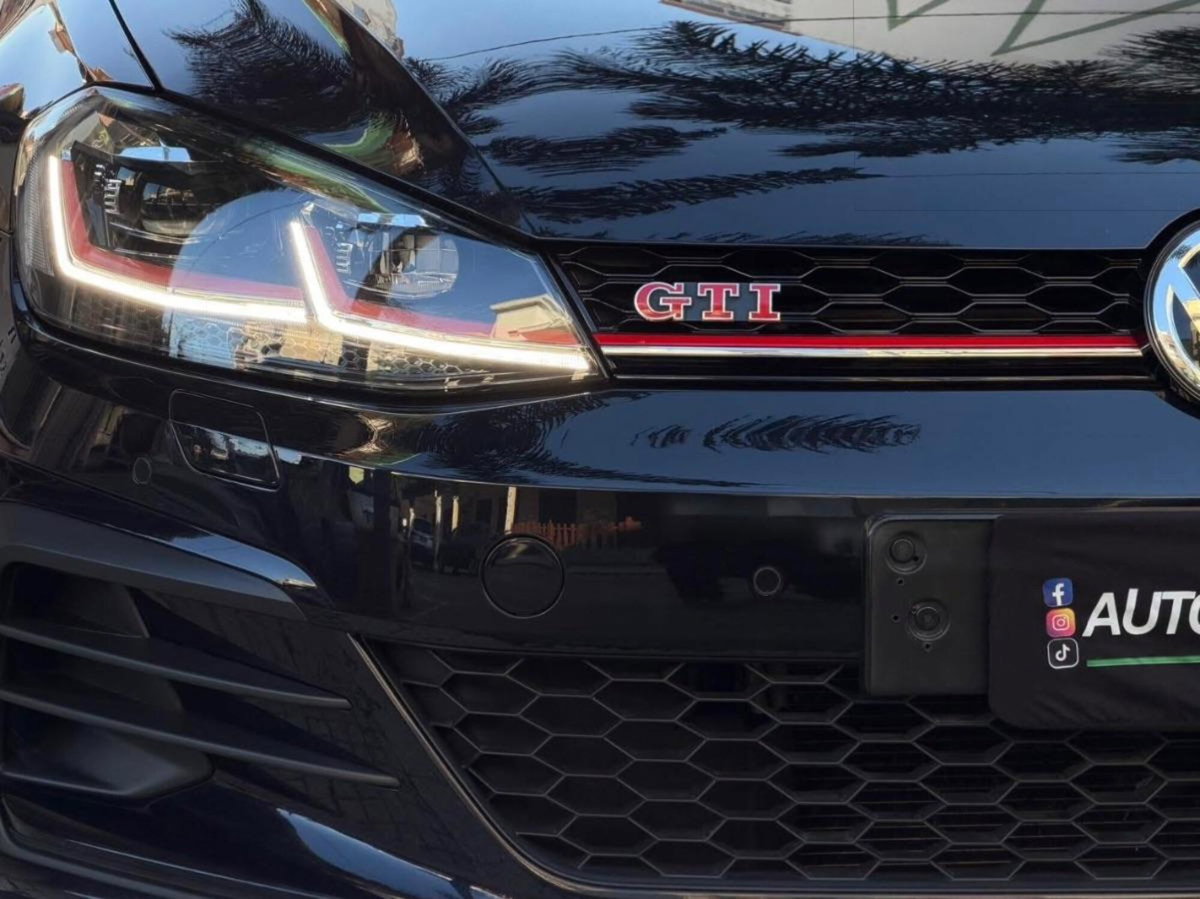 Volkswagen Golf GTI Performance 2.0 245 CV TSI 5p. BMT (10)
