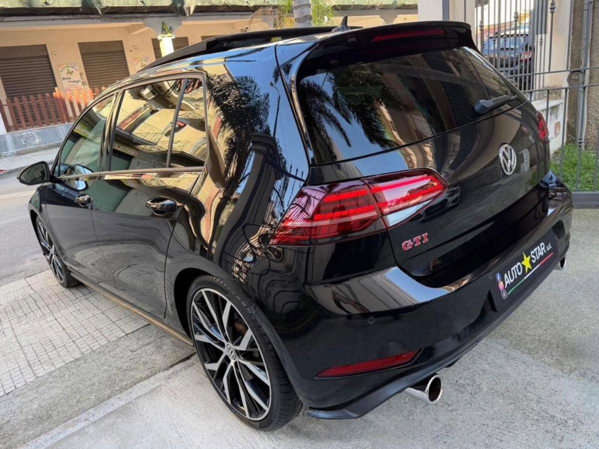 Volkswagen Golf GTI Performance 2.0 245 CV TSI 5p. BMT (5)