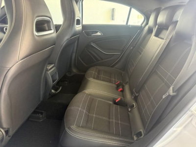 Mercedes-Benz Classe A 180 CDI Automatic Sport (9)