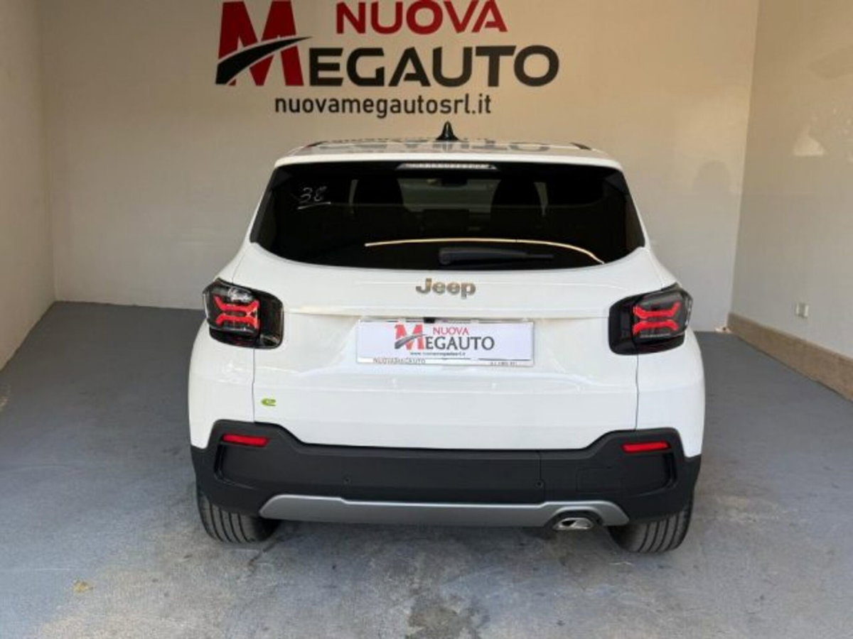Jeep Avenger 1.2 turbo Summit fwd 100cv (6)