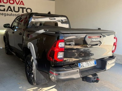 Toyota Hilux 2.8 D A/T 4WD porte Double Cab Invincible (7)