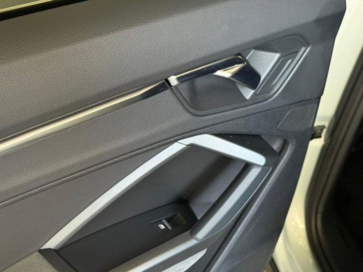 Audi Q3 Sportback 35 TDI S line edition (13)