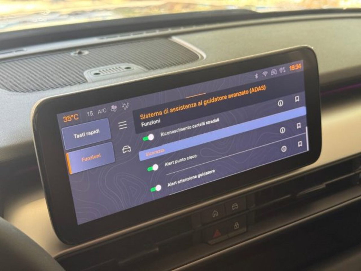 Jeep Avenger 1.2 turbo Summit fwd 100cv (16)