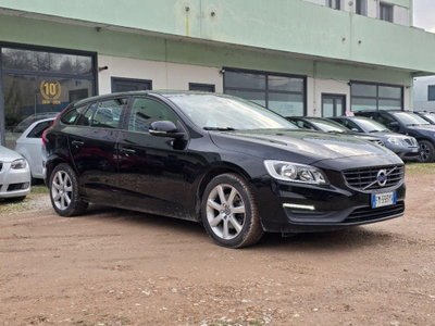 Volvo V60 D2 Geartronic Summum (12)