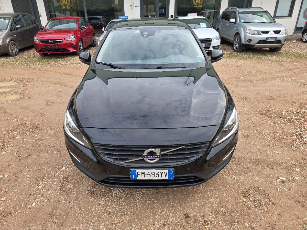 Volvo V60 D2 Geartronic Summum (3)