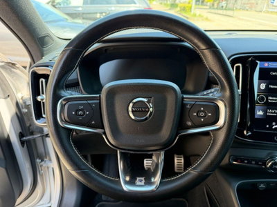 Volvo XC40 D4 AWD Geartronic R-design (14)