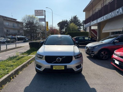 Volvo XC40 D4 AWD Geartronic R-design (2)