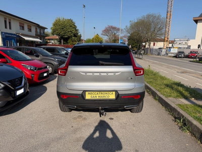 Volvo XC40 D4 AWD Geartronic R-design (5)