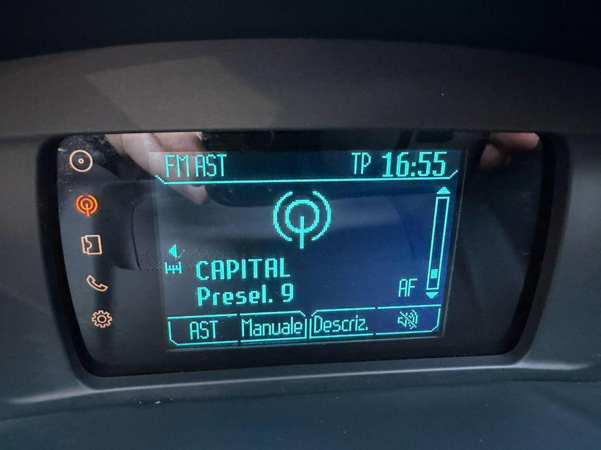 Ford C-Max 1.6 TDCi 115CV Titanium (16)