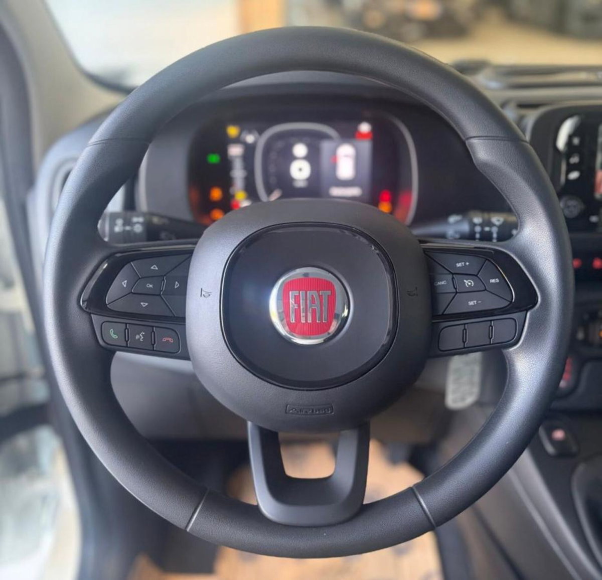 Fiat Panda 1.0 FireFly S&S Hybrid City Cross (10)