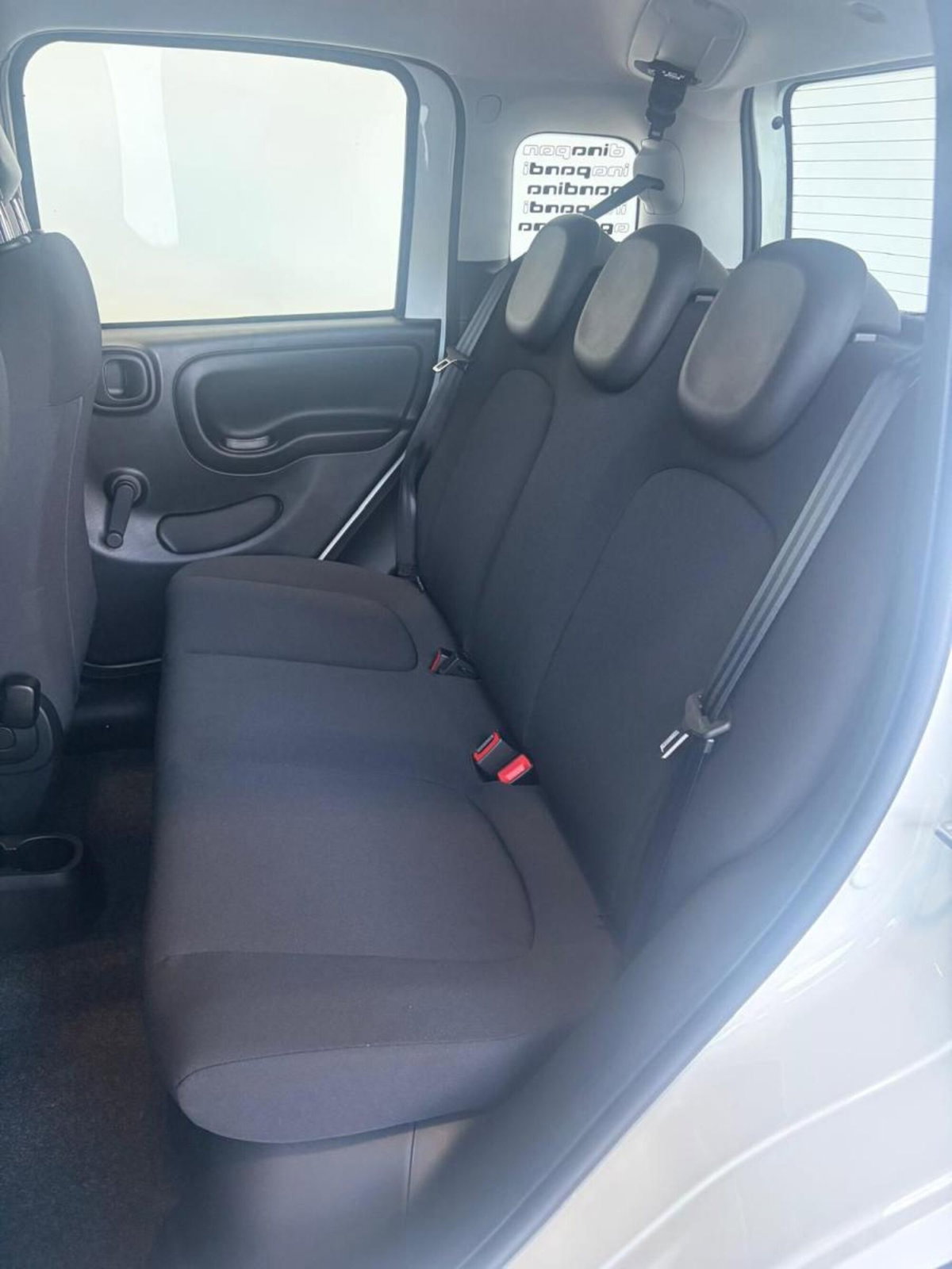 Fiat Panda 1.0 FireFly S&S Hybrid City Cross (13)
