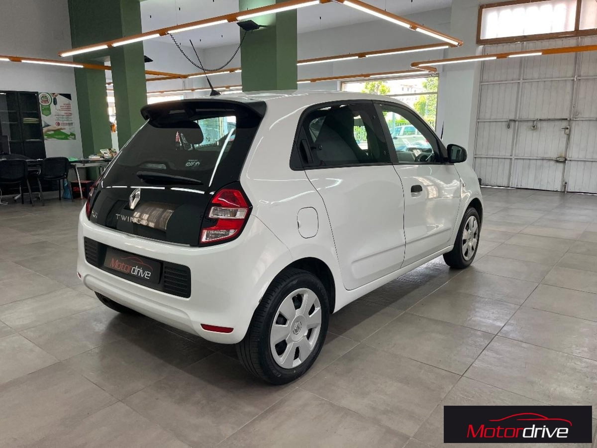Renault Twingo SCe Life (4)