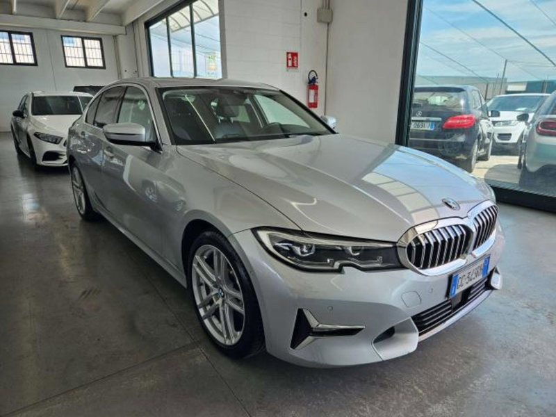 BMW Serie 3 330i Luxury