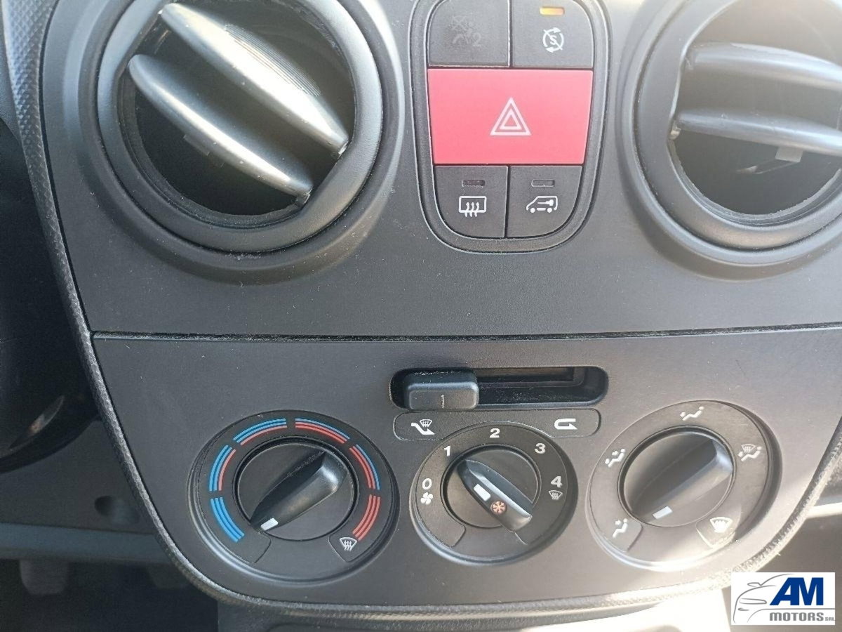 Fiat Fiorino 1.3 MJT 95CV Cargo (14)