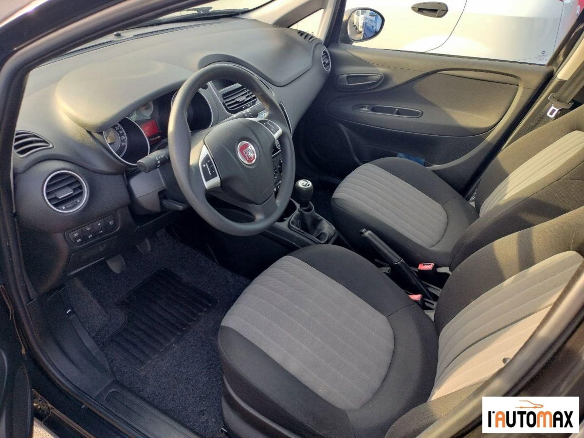 Fiat Punto 1.3 MJT II S&S 95 CV 5 porte Street (7)