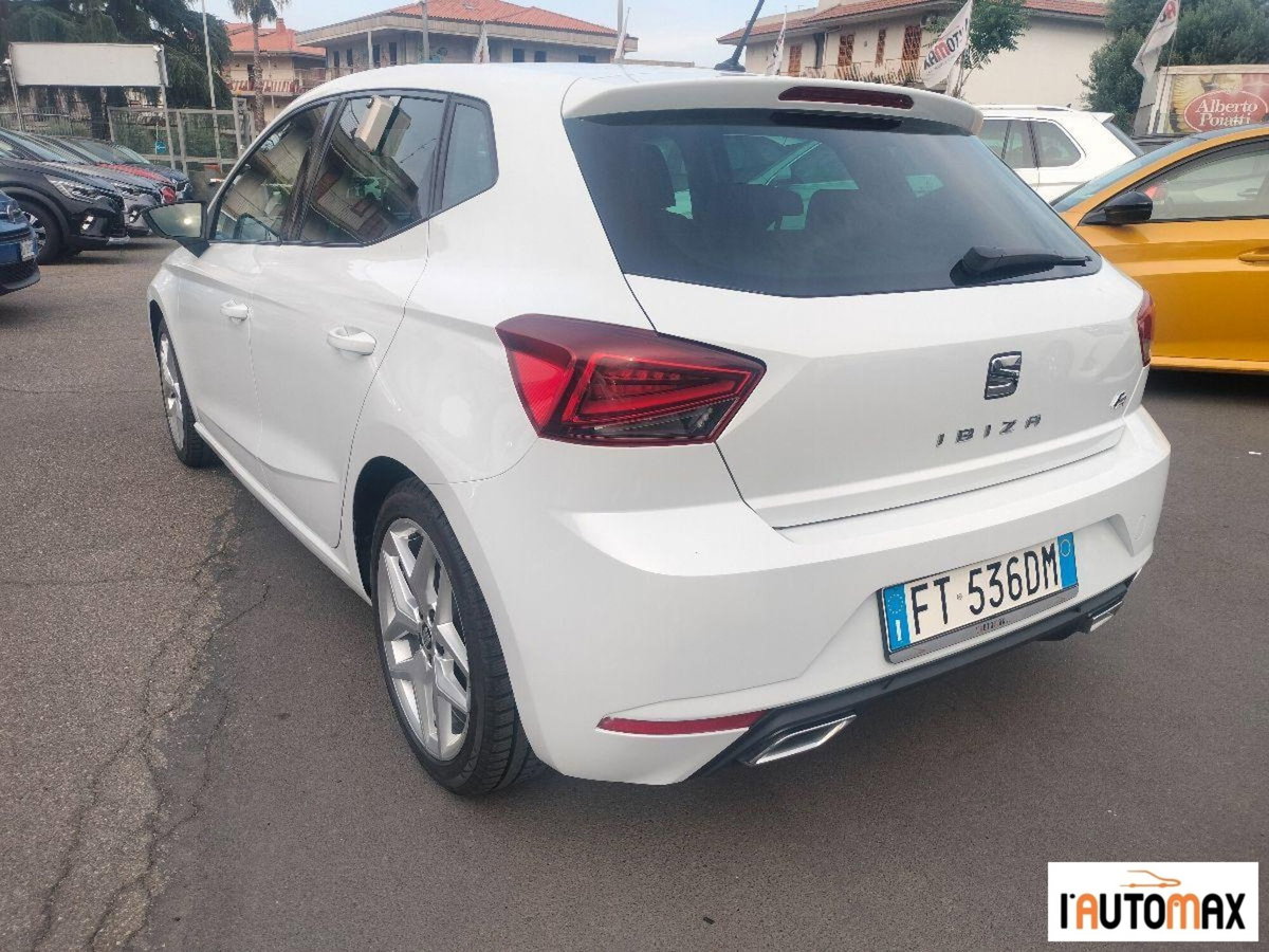 SEAT Ibiza 1.6 TDI 95 CV 5 porte FR (4)