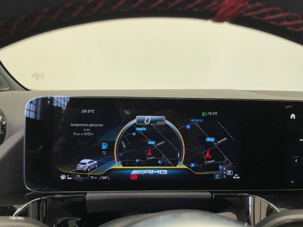 Mercedes-Benz GLA SUV 45 S 4Matic+ AMG (19)