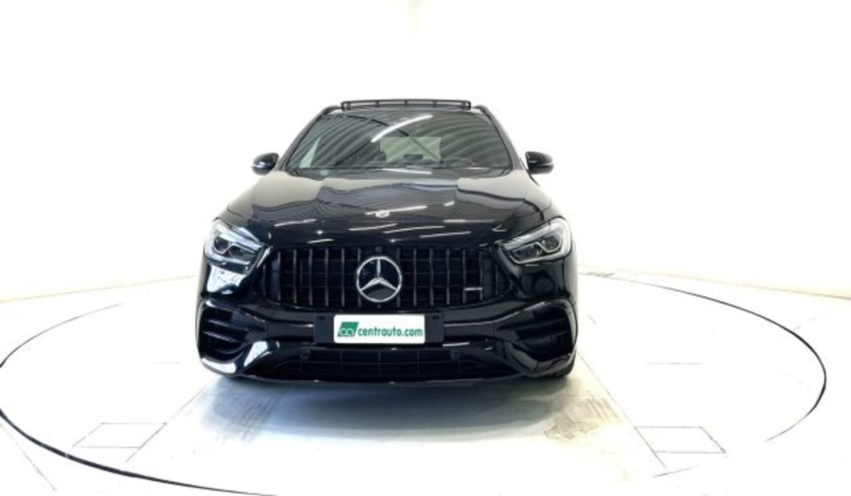 Mercedes-Benz GLA SUV 45 S 4Matic+ AMG (2)