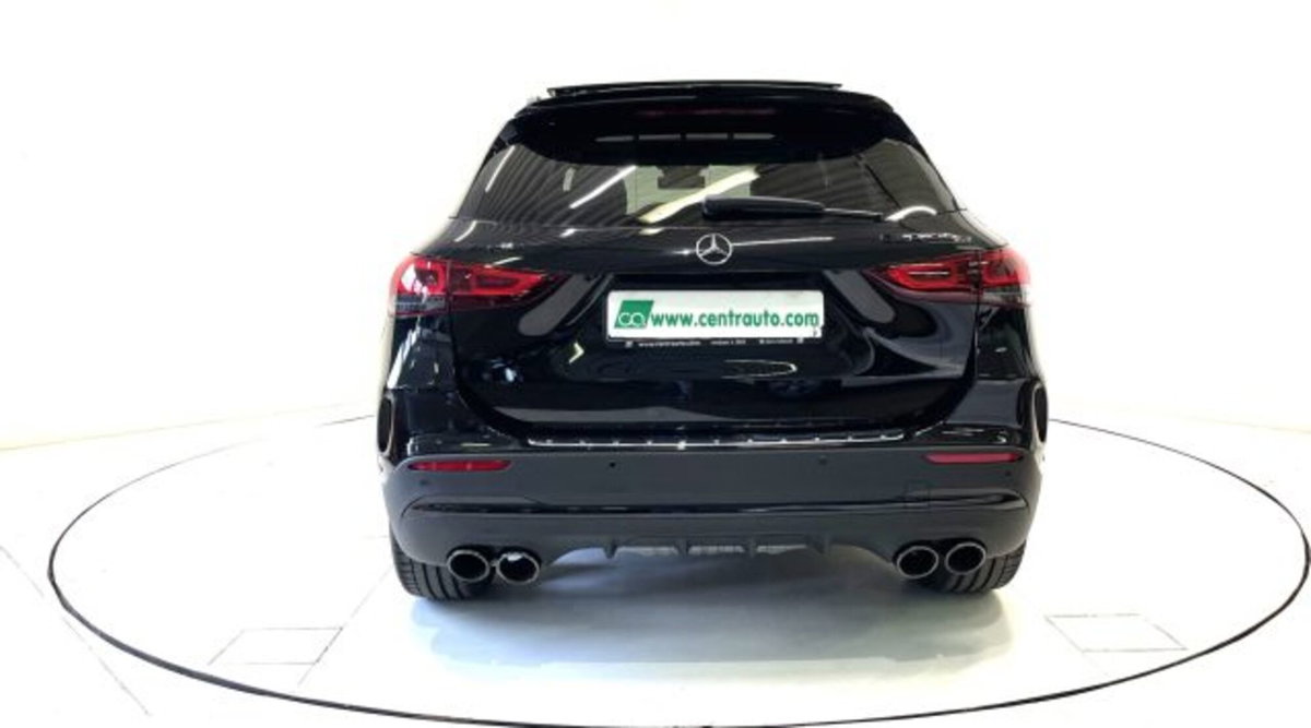 Mercedes-Benz GLA SUV 45 S 4Matic+ AMG (4)