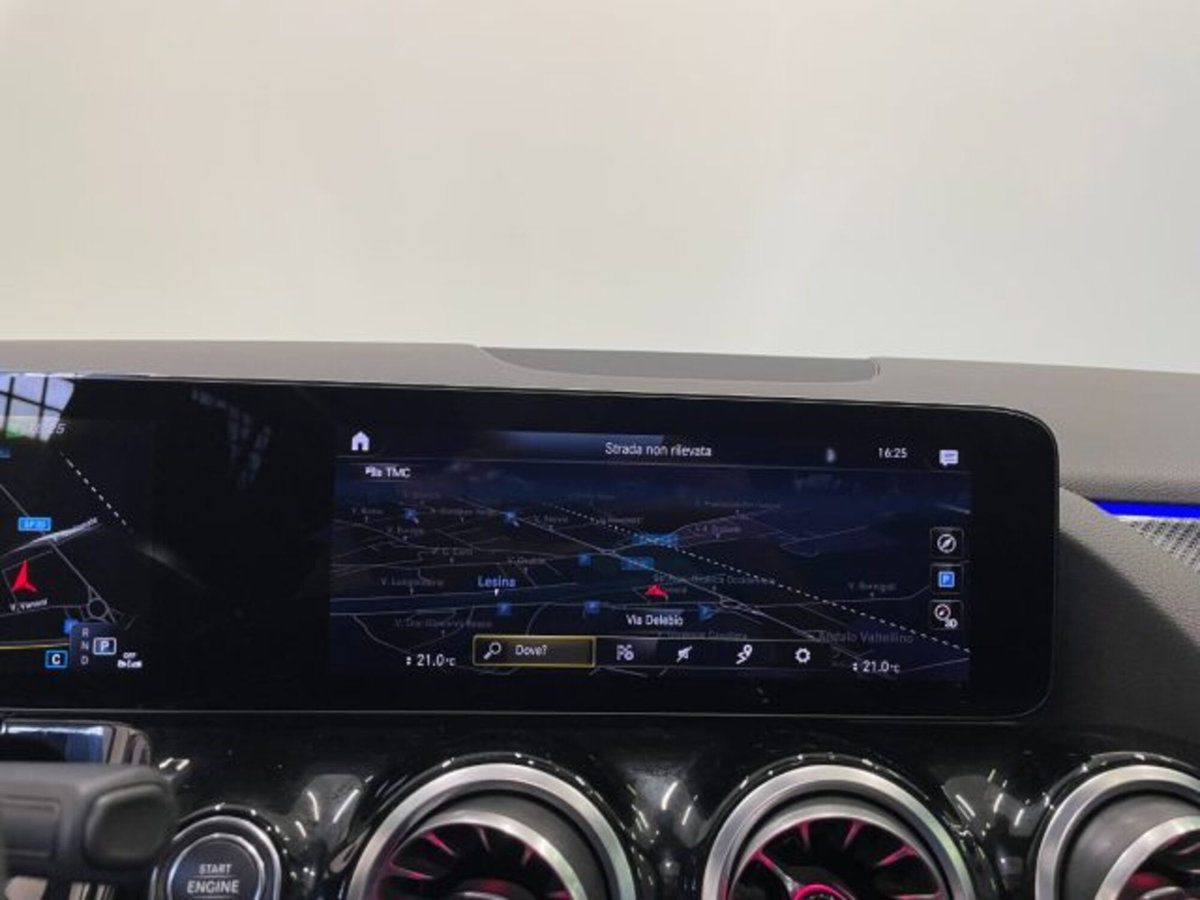 Mercedes-Benz GLA SUV 45 S 4Matic+ AMG (9)
