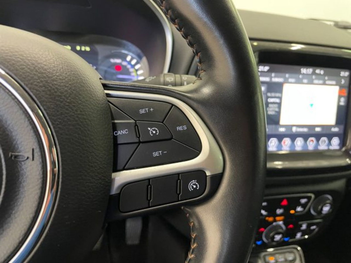 Jeep Compass 1.3 T4 190CV PHEV AT6 4xe Limited (18)