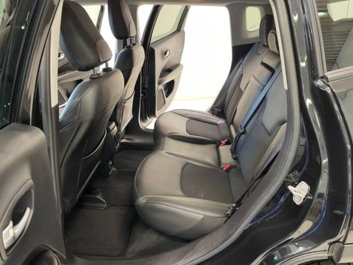 Jeep Compass 1.3 T4 190CV PHEV AT6 4xe Limited (7)