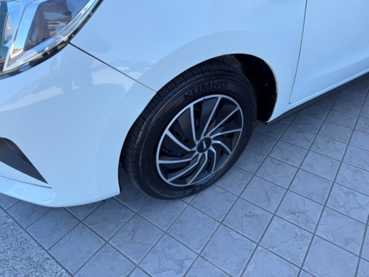 Mitsubishi Space Star 1.2 Intense SDA (6)