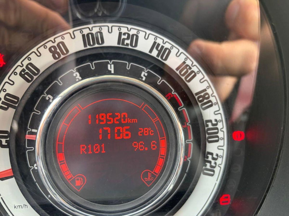 Fiat 500 1.2 Lounge (13)