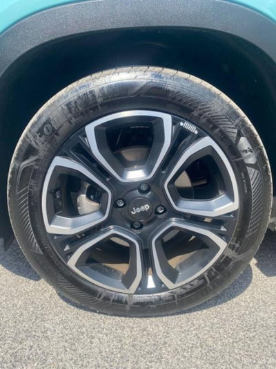 Jeep Avenger 1.2 turbo Summit fwd 100cv (10)