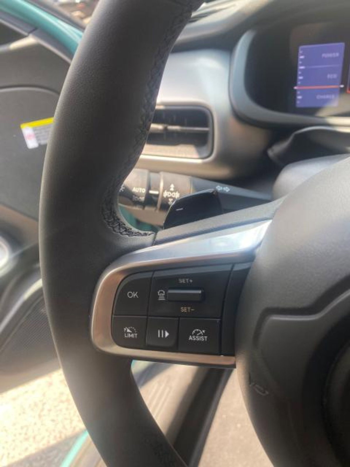 Jeep Avenger 1.2 turbo Summit fwd 100cv (17)