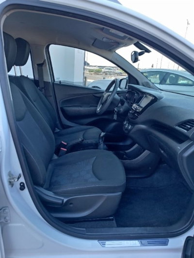 Opel Karl Rocks 1.0 73 CV (14)